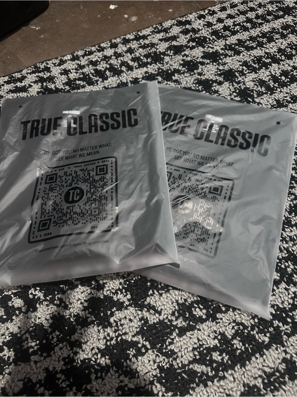 True Classic Men's Short Sleeve Tee — Gray